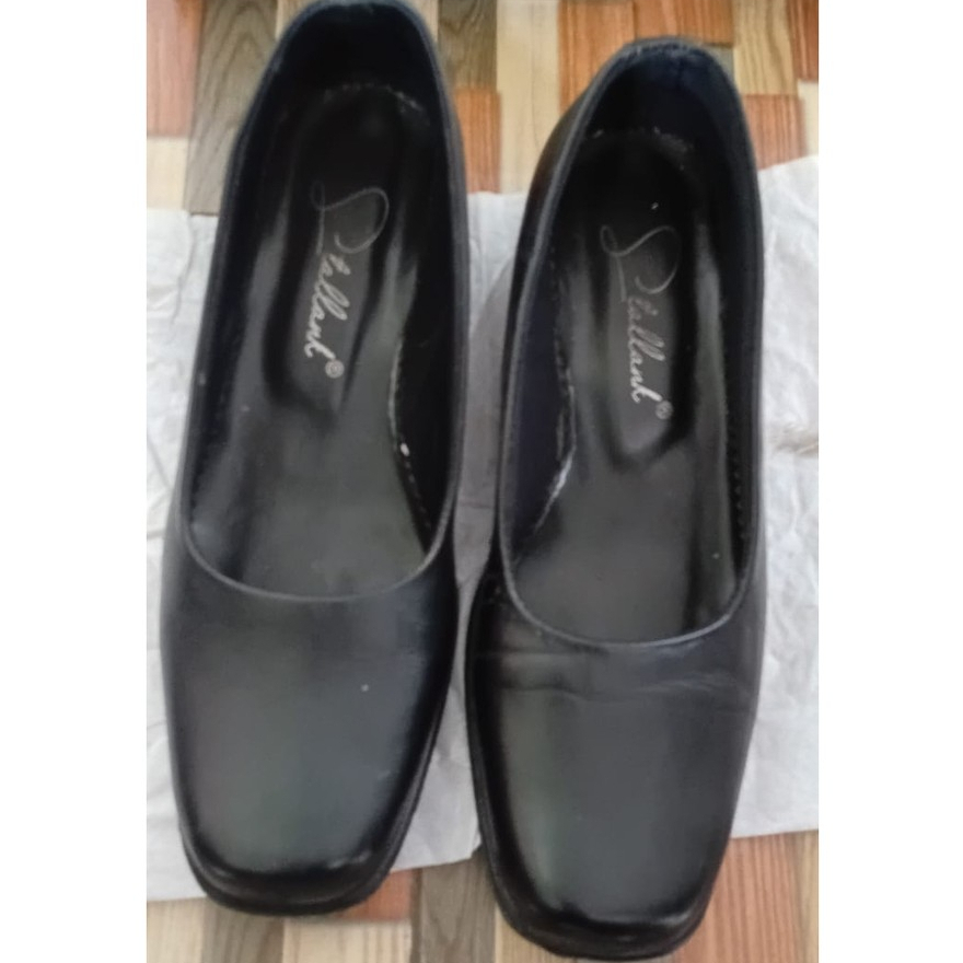 STALLANK_Sepatu Pantofel_ SEPATU KERJA WANITAUkuran 41_SECOND