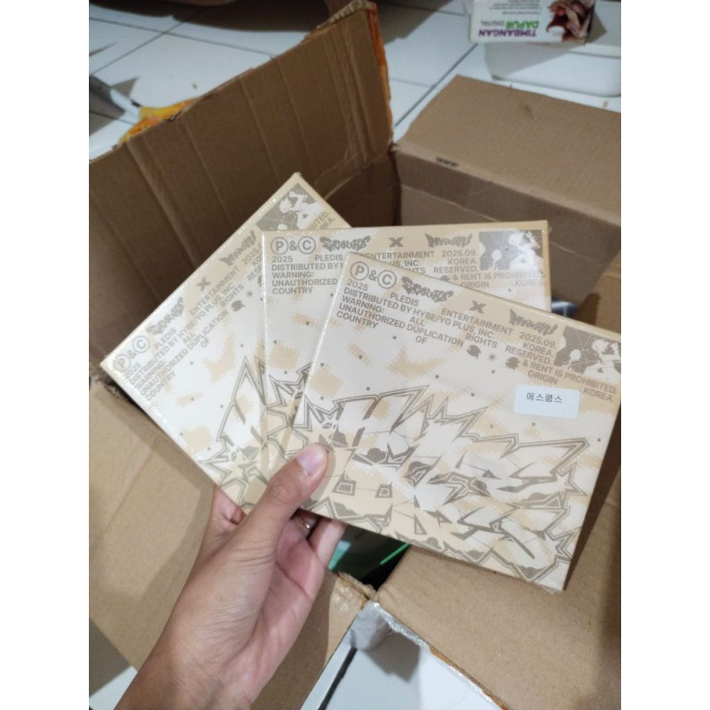 [READY STOCK] MINGYU x SCOUPS SEVENTEEN - ALBUM CxM [HYPE VIBES] COMPACT VER (SCOUPS VER FIX MEMBER 