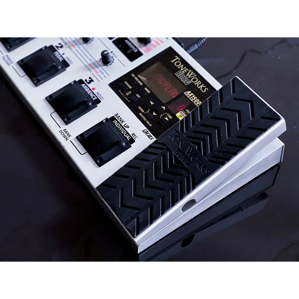KORG TONEWORK AX1500G
