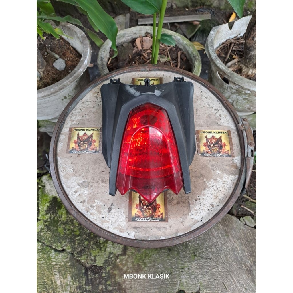 stoplamp suzuki gsx 150 ORIGINAL lampu belakang suzuki gsx r gsx s stoplamp gsxr gsxs 150 lampu gsx 