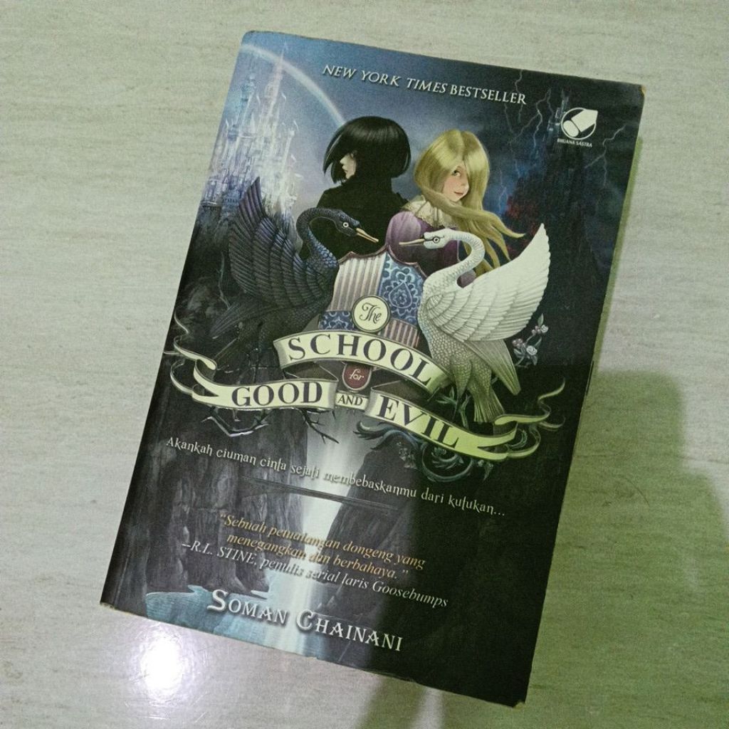 School for Good and Evil - Soman Chainani (Preloved Ori)