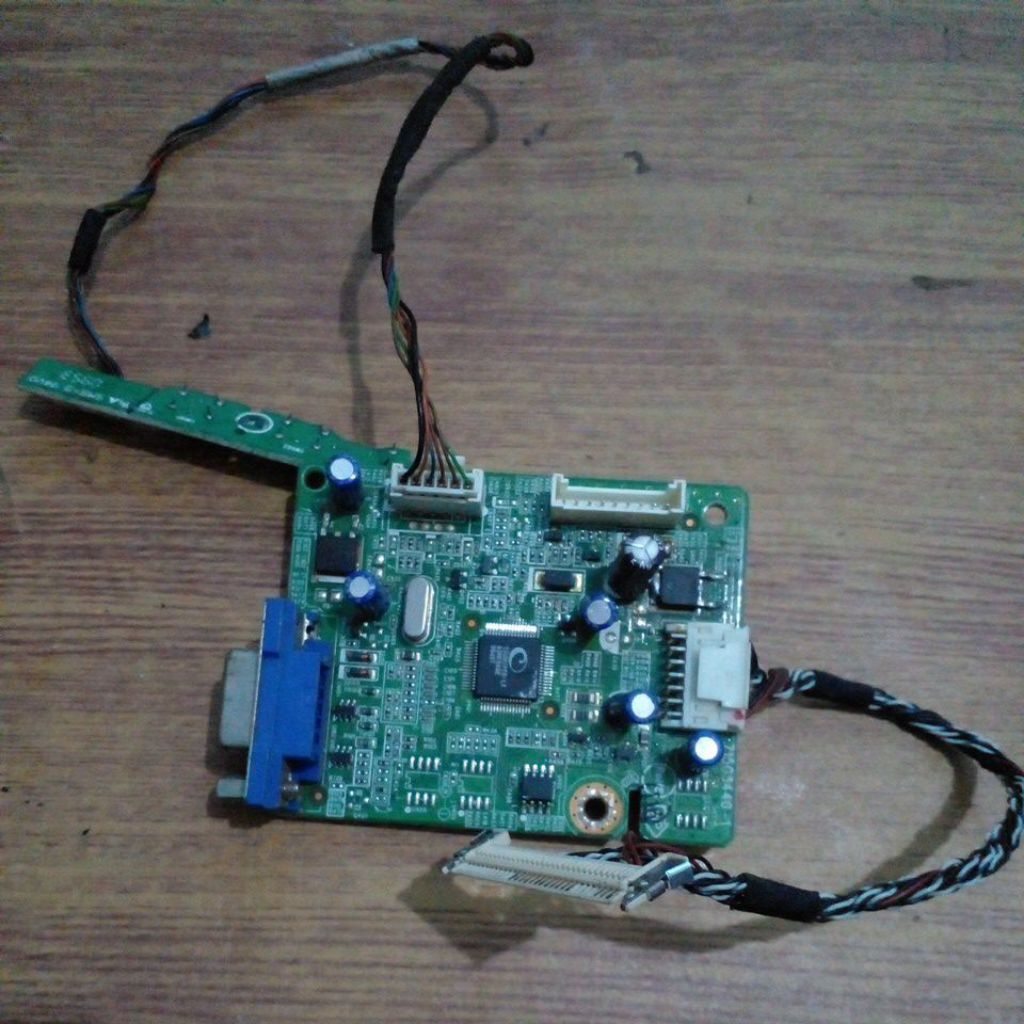 mainboard monitor acer 19" bekas