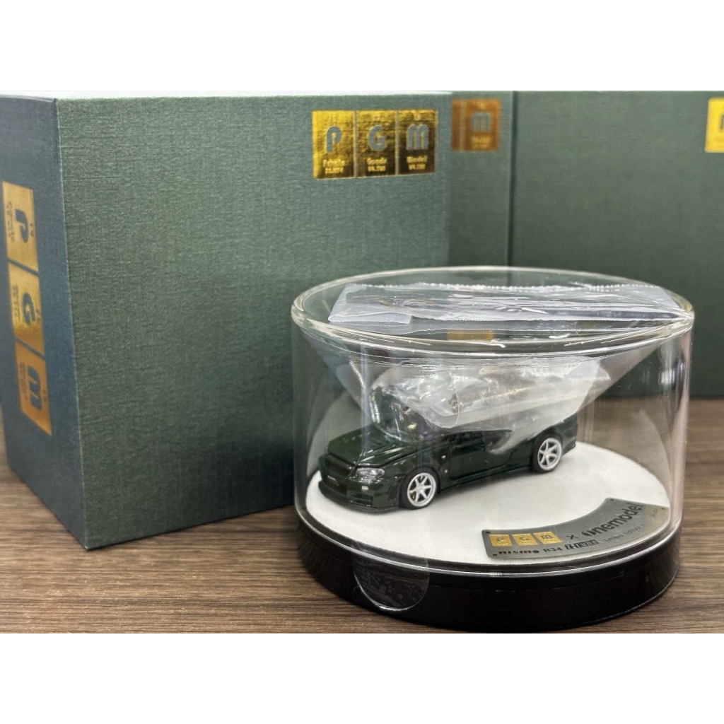 PGM 1:64 Nissan GT-R34 Green Exclusive Box