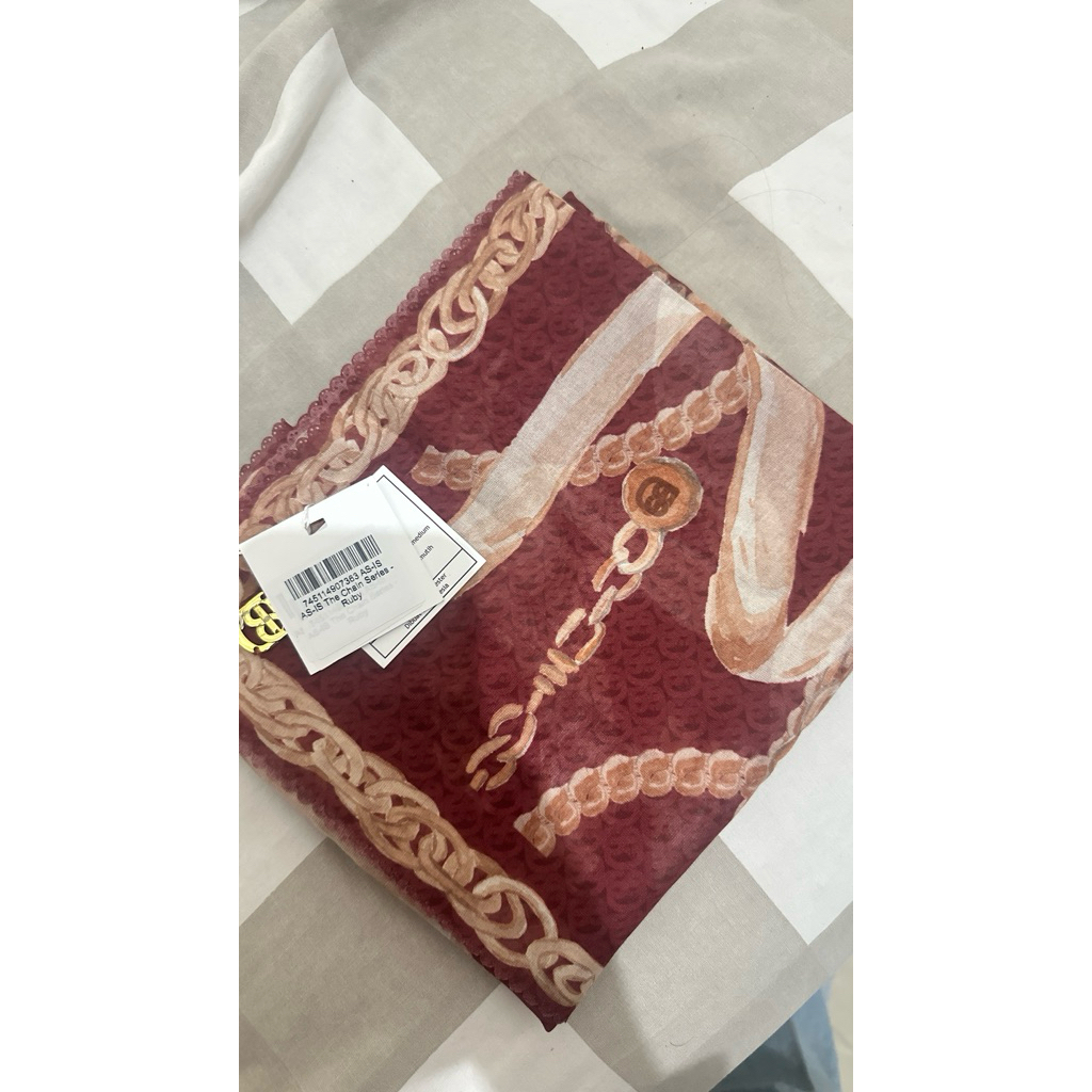 THE CHAIN RUBY AS IS BUTTONSCARVES