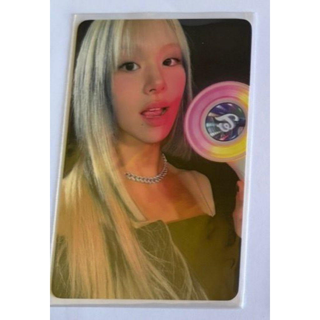 chaeyoung twice lightstick photocard