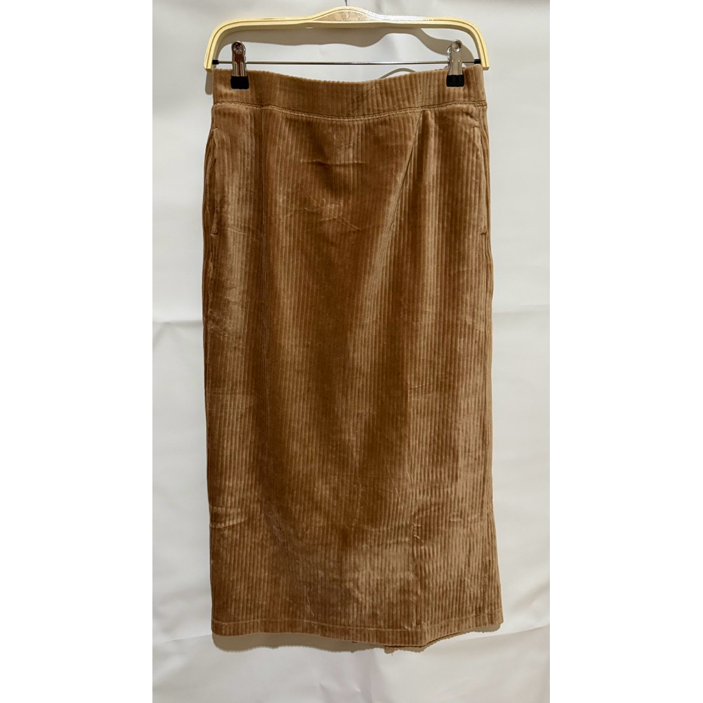 PRELOVED Rok Wanita Uniqlo Corduroy Skirt Beige Size L - C 1006
