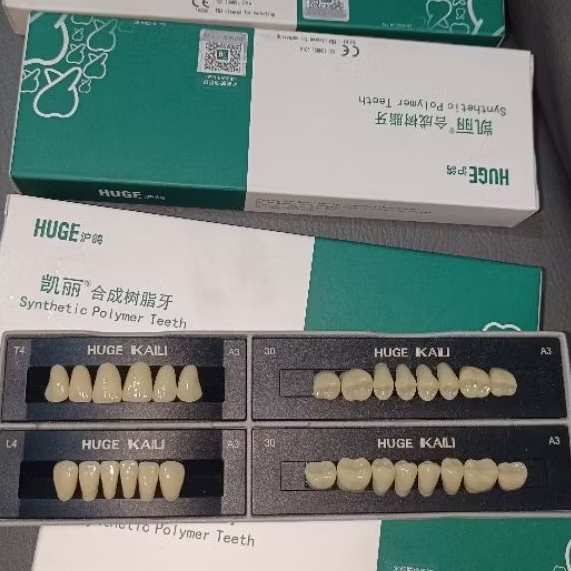 Gigi Palsu Huge Kaili Full Resin Atas Bawah 28pcs Gigi