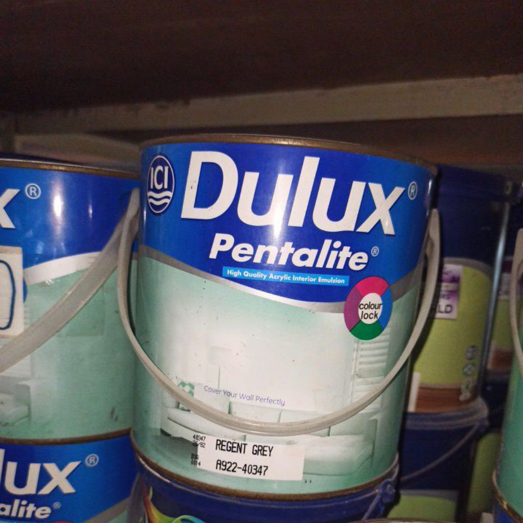 Cat tembok Dulux pentalite interior 2.5 kg Cuci gudang