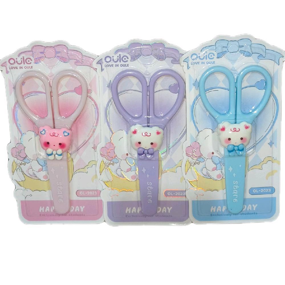 gunting tutup oule karakter bermotif dan berwarna