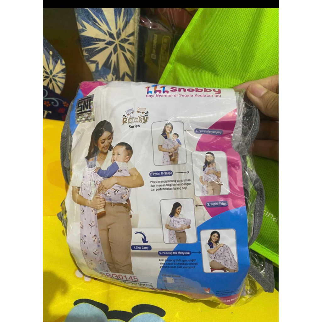 snobby gendongan bayi samping