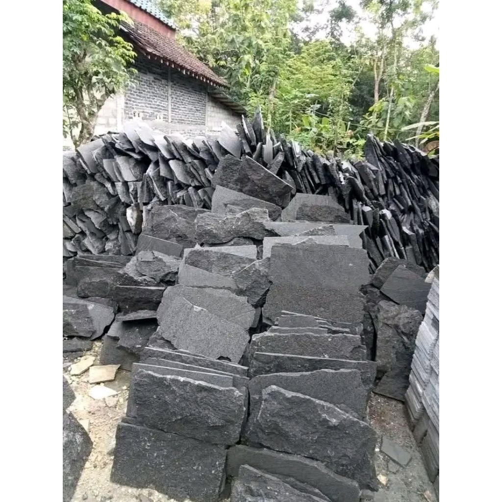 Batu candi rata alam acak