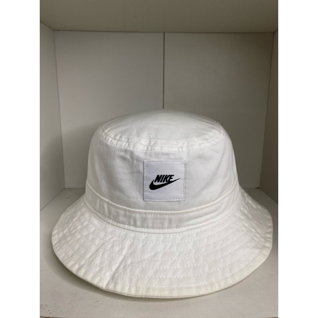 BUCKET HATS NIKE