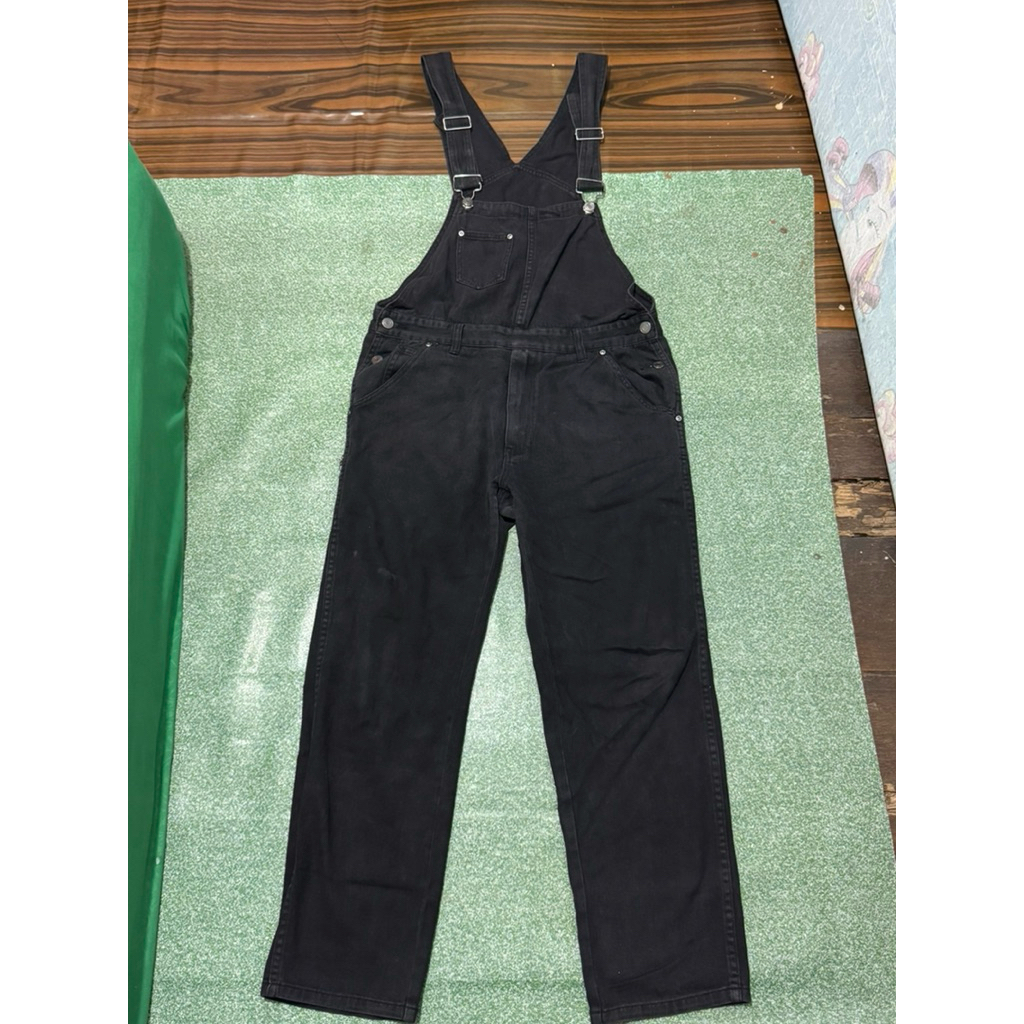 Jumpsuid vintage jungle storm celana jeans bukan celana pendek