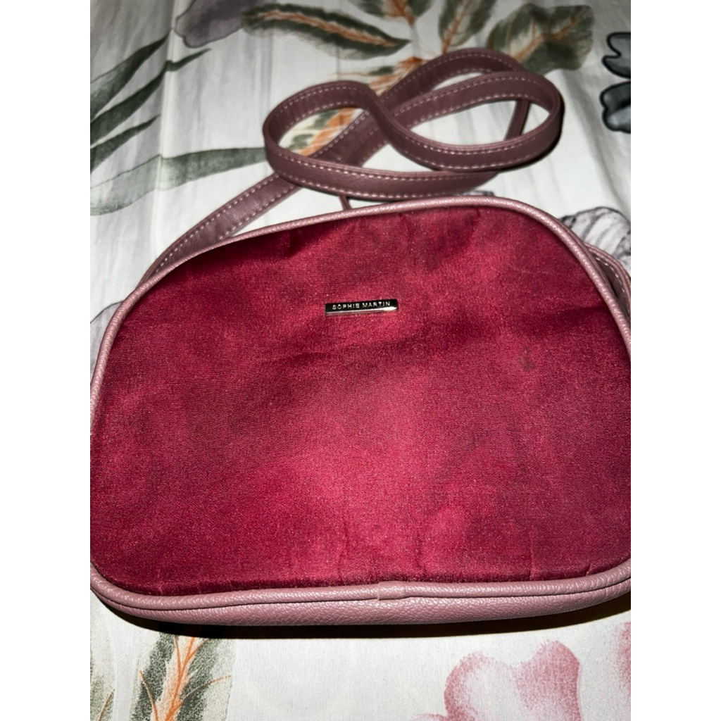 Preloved Tas Selempang Sophie Martin Warna Maroon