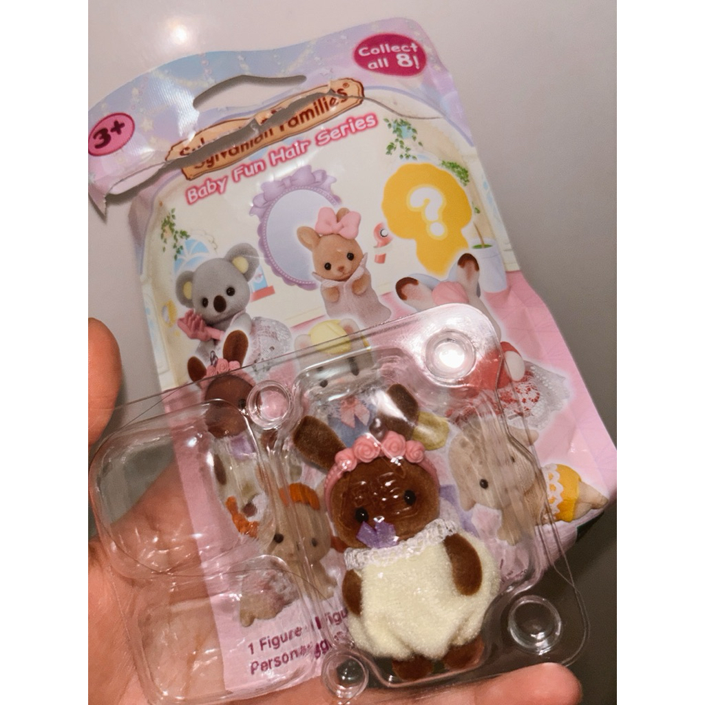 SYLVANIAN FAMILIES BB BLINDBAG CHOCO BROWN RABBIT AND FLORA RABBIT FAIRY BABY FUN HAIR SALON AND BLO