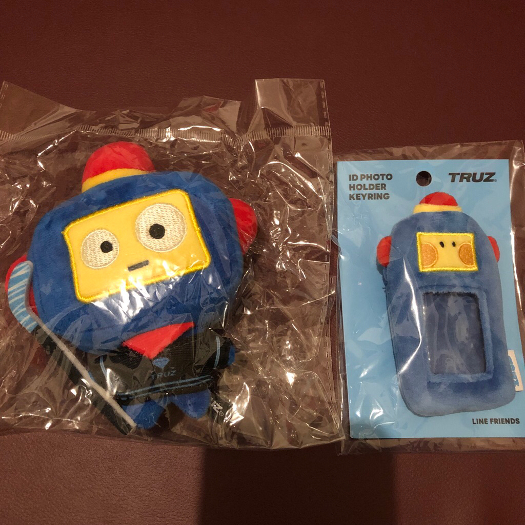 TRUZ HIKUN LOVE HOCKEY ID HOLDER KEYRING