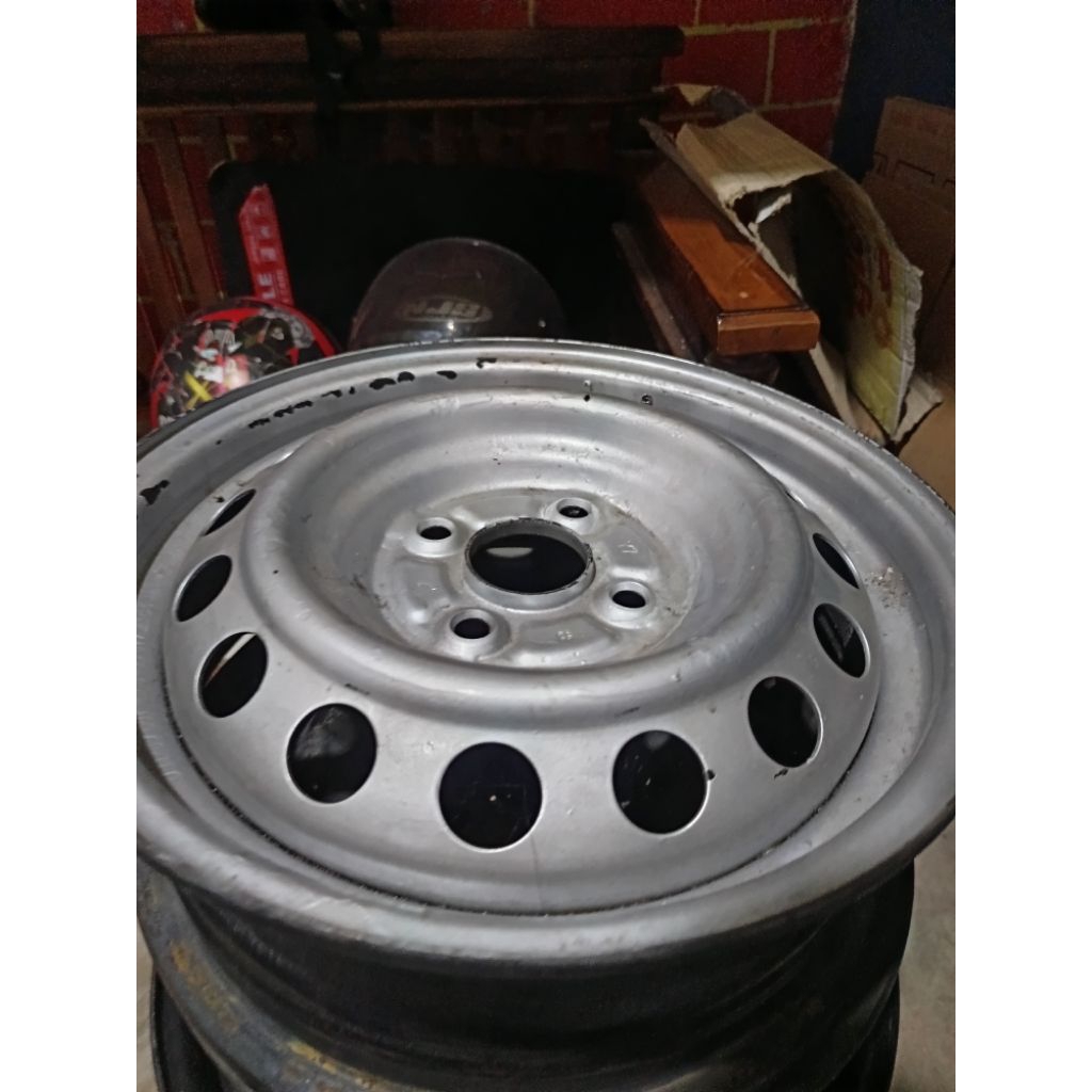 Velg kaleng R14 4x100 standard