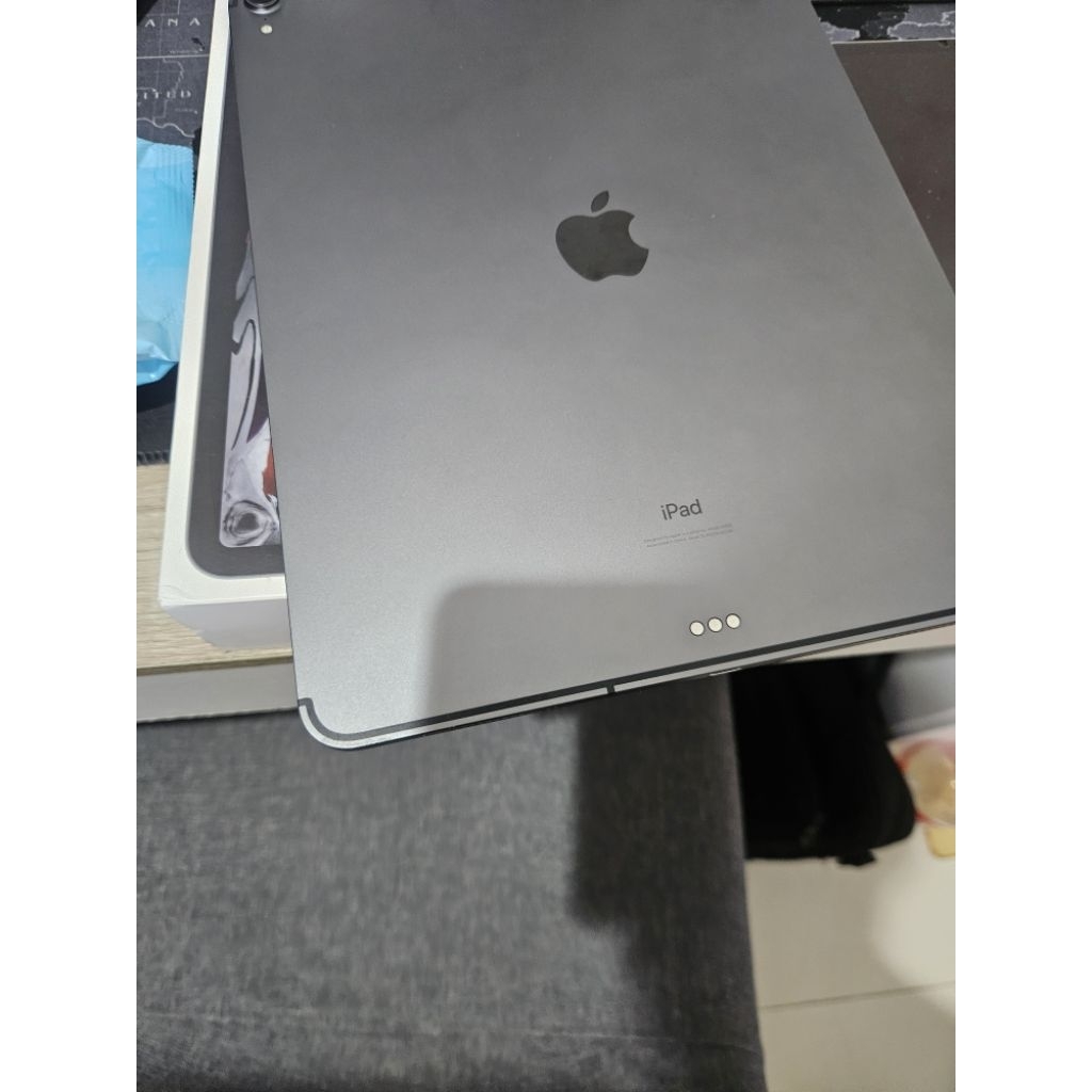 ipad pro 12.9 inch wifi celluler 256 gb beacukai likenew