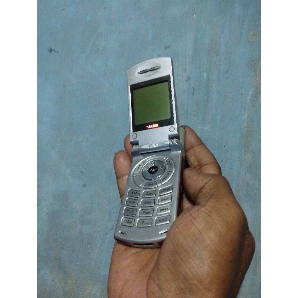 Nexian cdma nx-350 (minus)