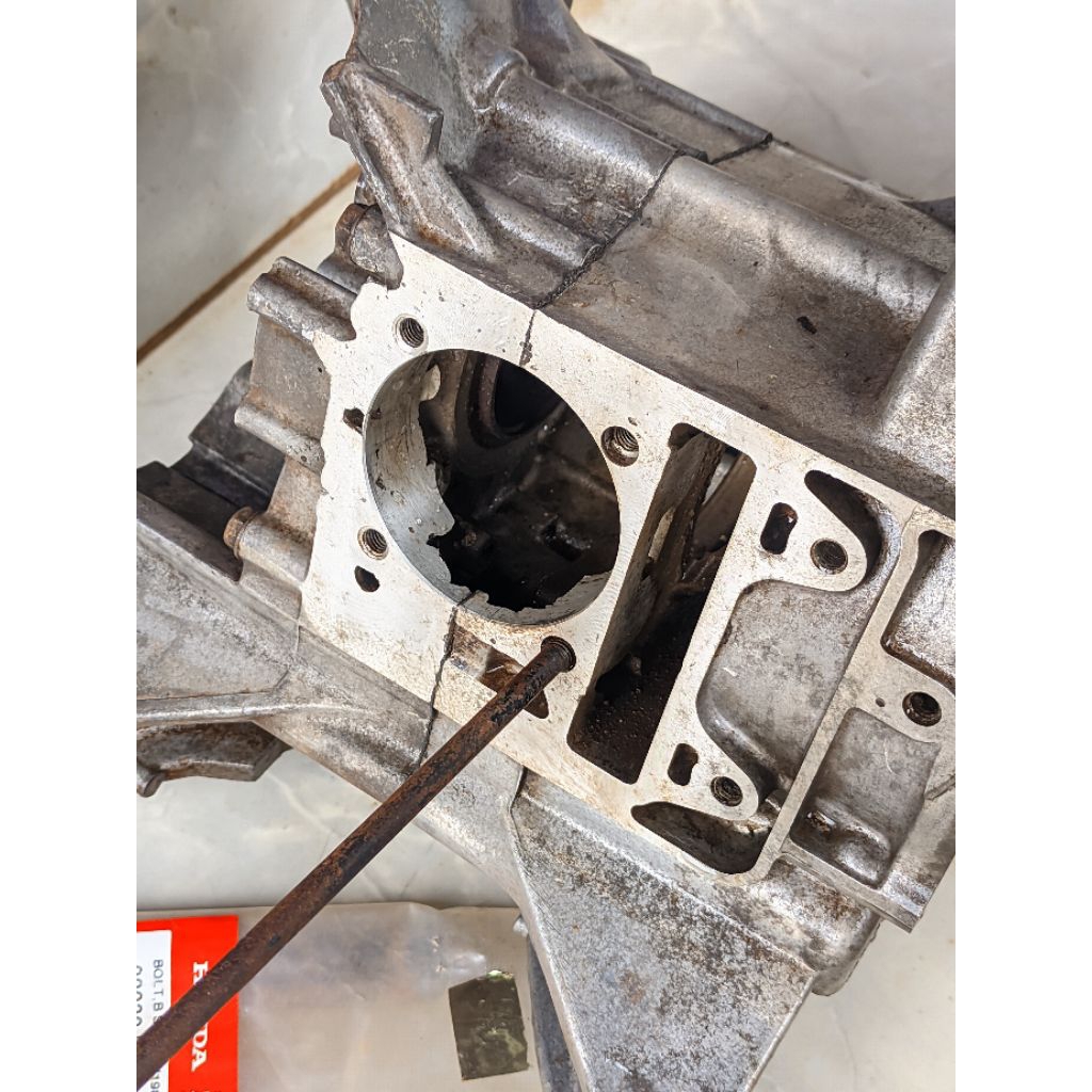 Mesin beat karbu copotan (kosongan) bahan bore up