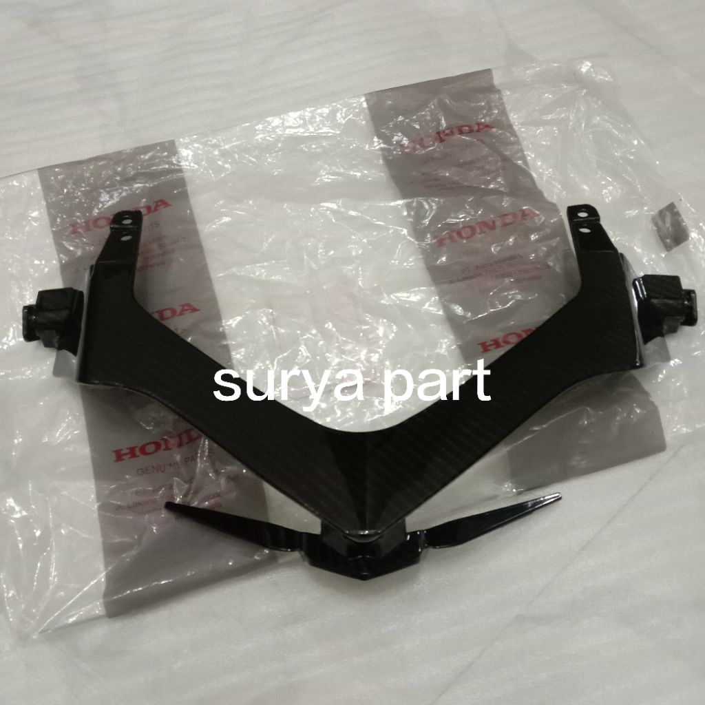 cover lbawah lampu depan CBR150 CBR150R K45R cowl garnish CBR150R K45R motif karbon