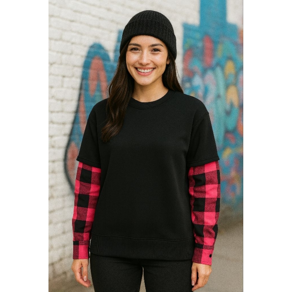 Crewneck Hitam Kombinasi Lengan Kotak Merah | Sweater Casual Unisex