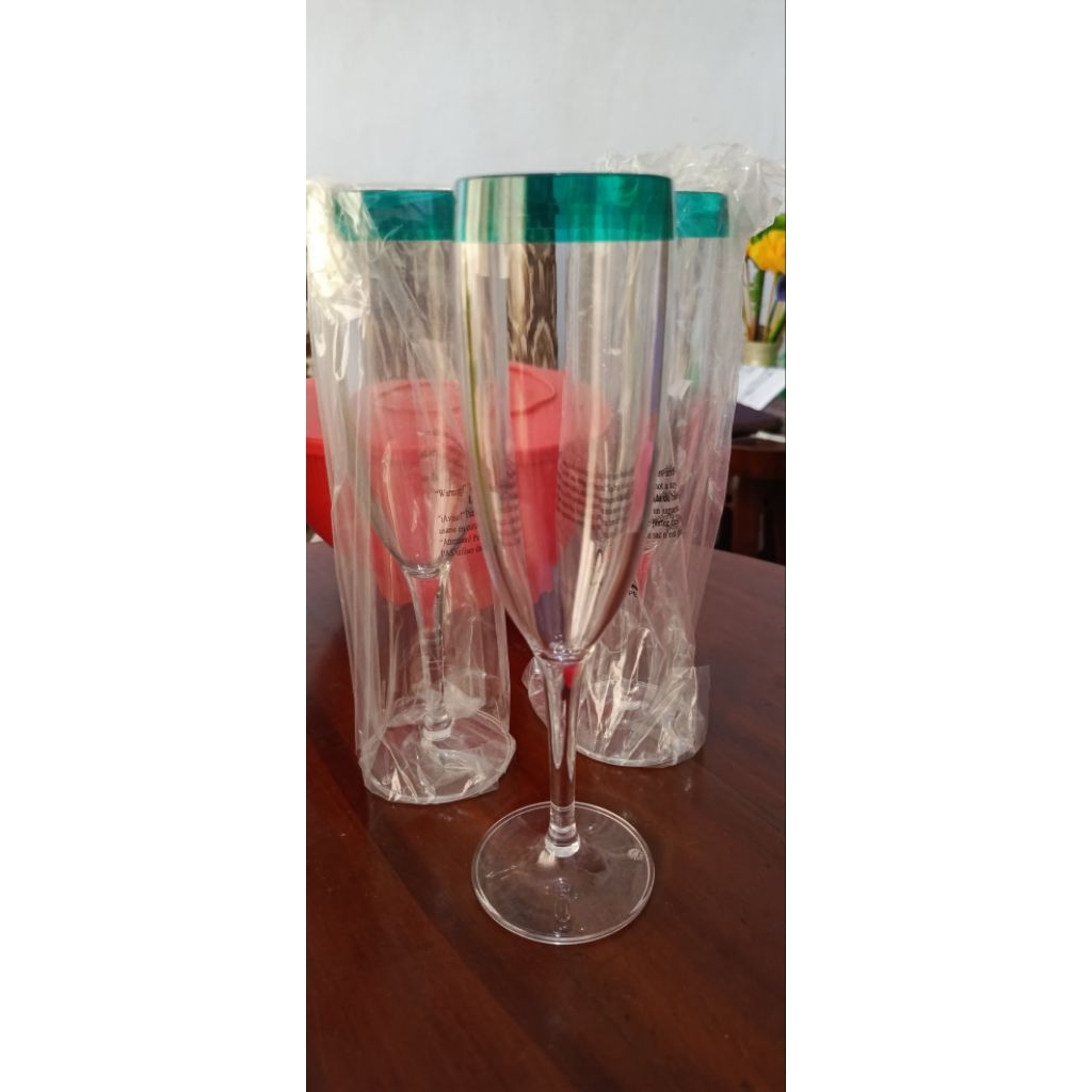 Gelas crystal Tupperware