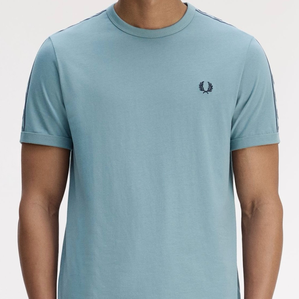 Fred perry contrast tape ringer t shirt stockport blue (Resmi STORE)