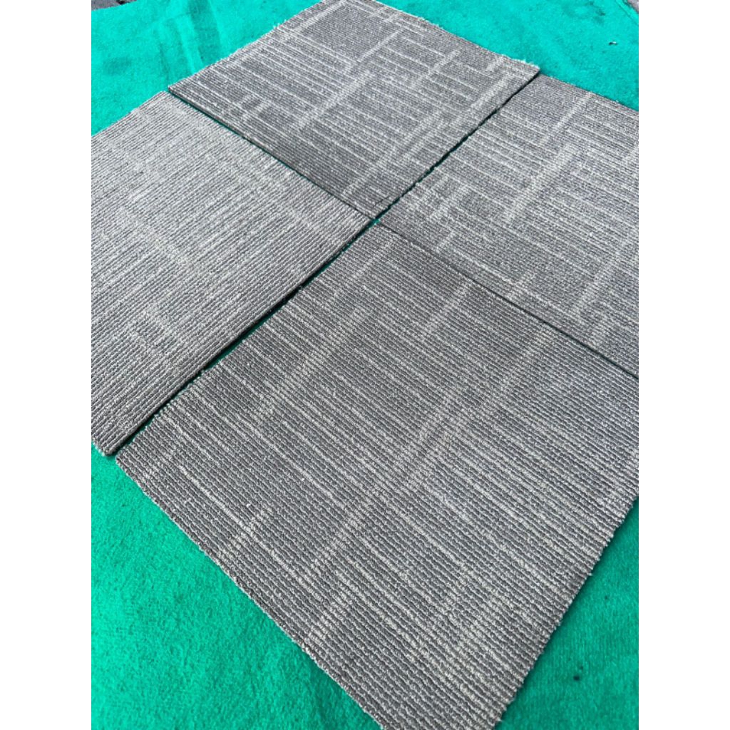 Karpet Tile Second/Bekas Ukuran 50x50cm
