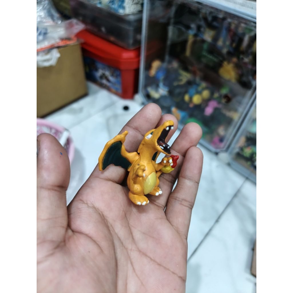 figure pokemon charizard