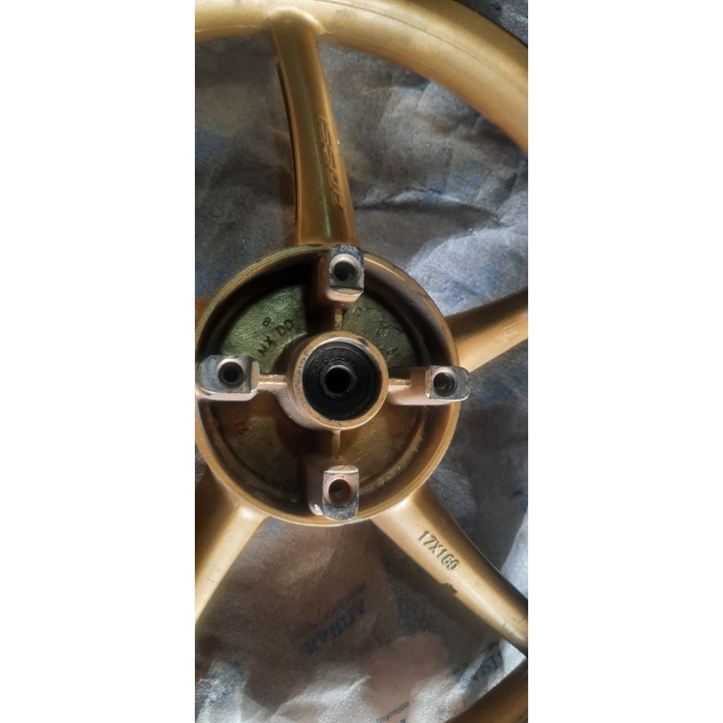 velg yamaha juputer mx 135 rossi sanca belakang