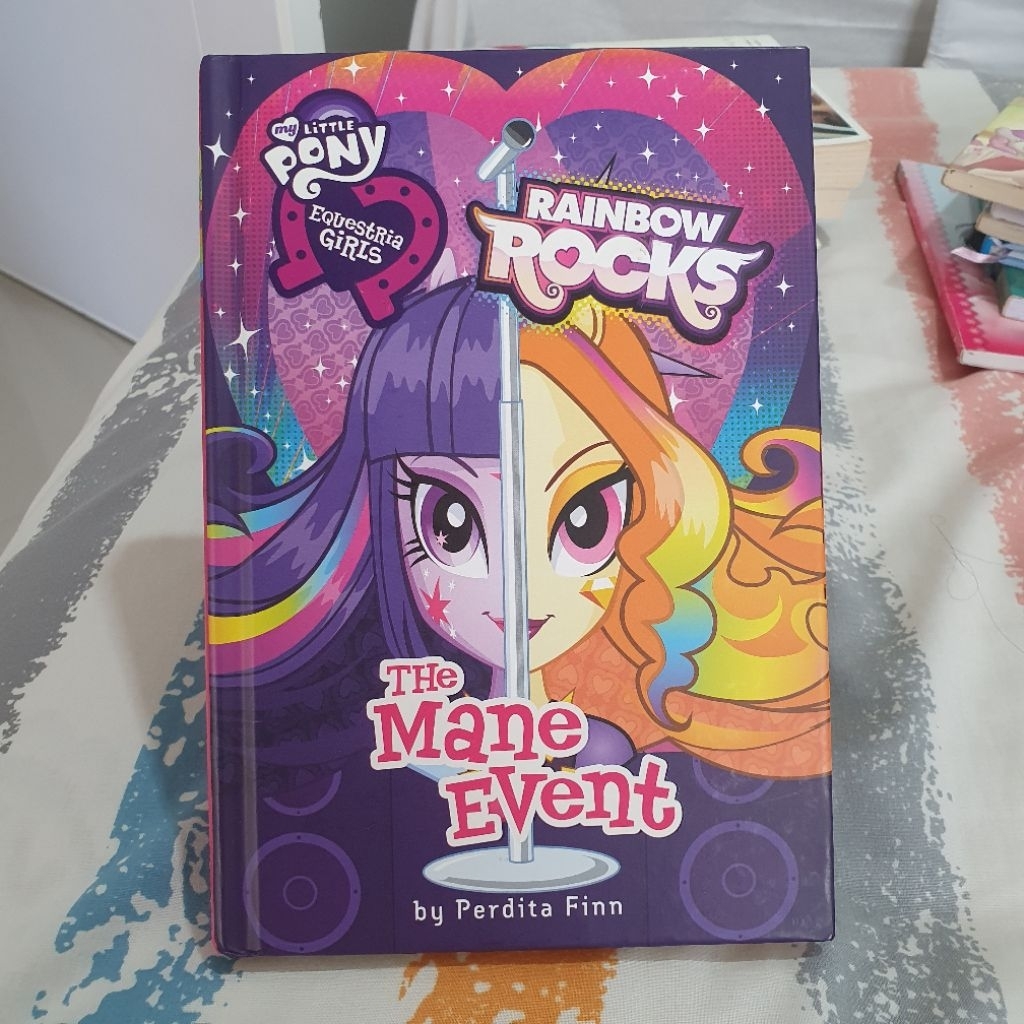 buku Equestria Girls : The Mane Event (preloved)