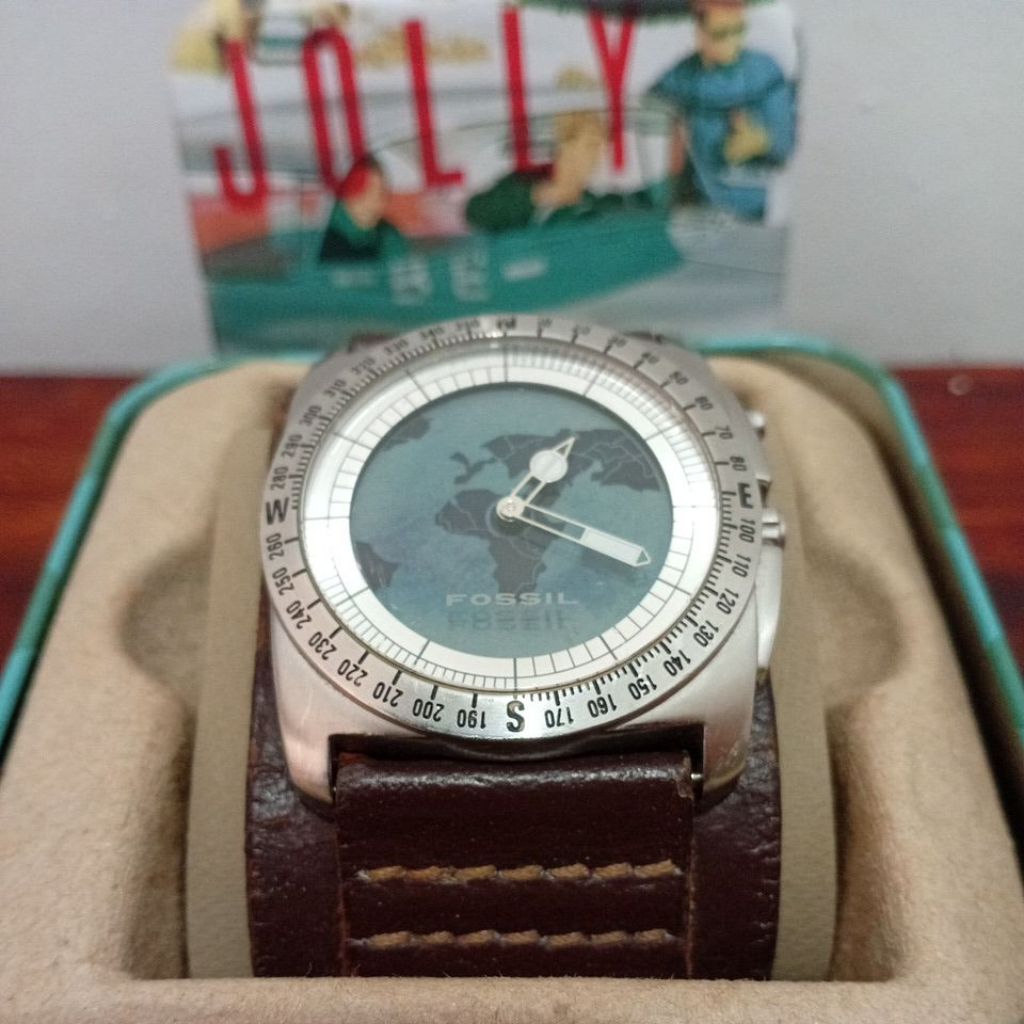 jam tangan vintage fossiI bigtic world map (minus)