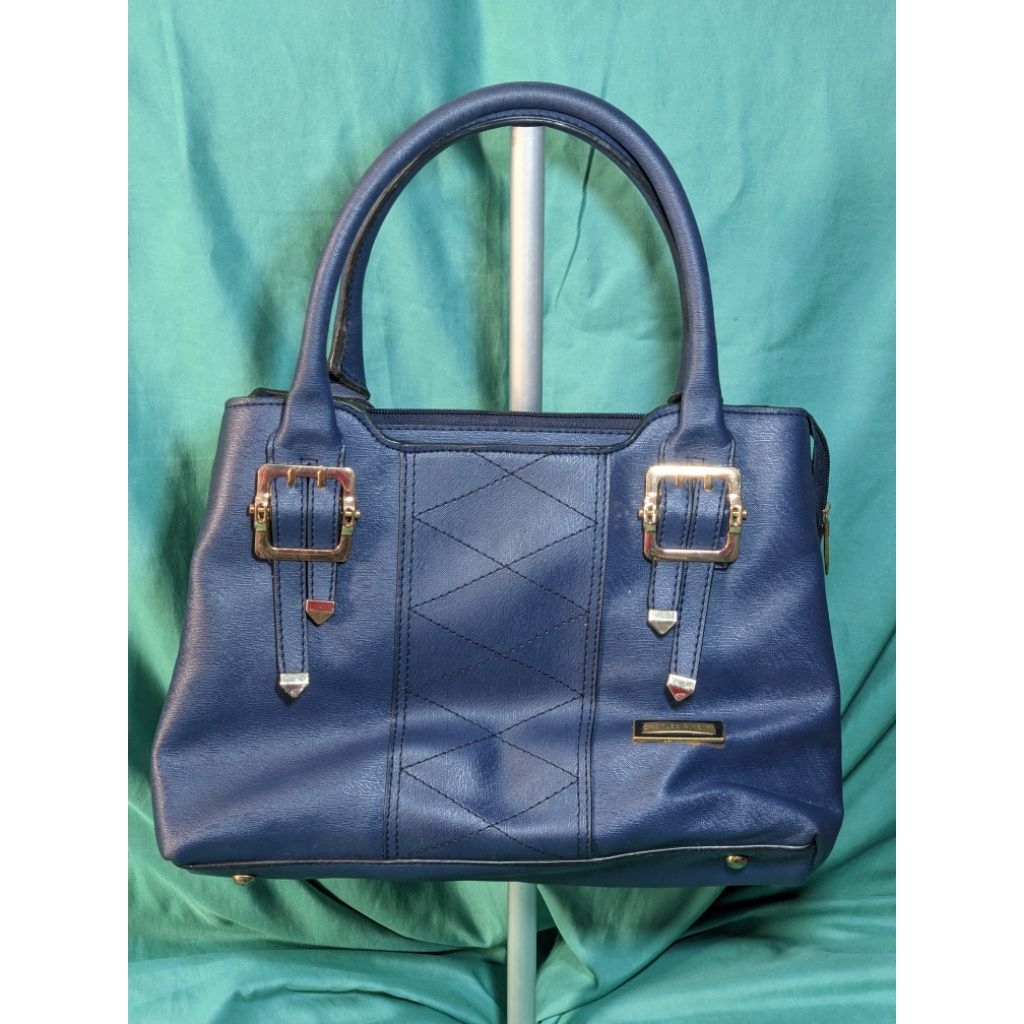 Tas Tangan Hand Bag Wanita Preloved Warna Biru Tua Kondisi 90%