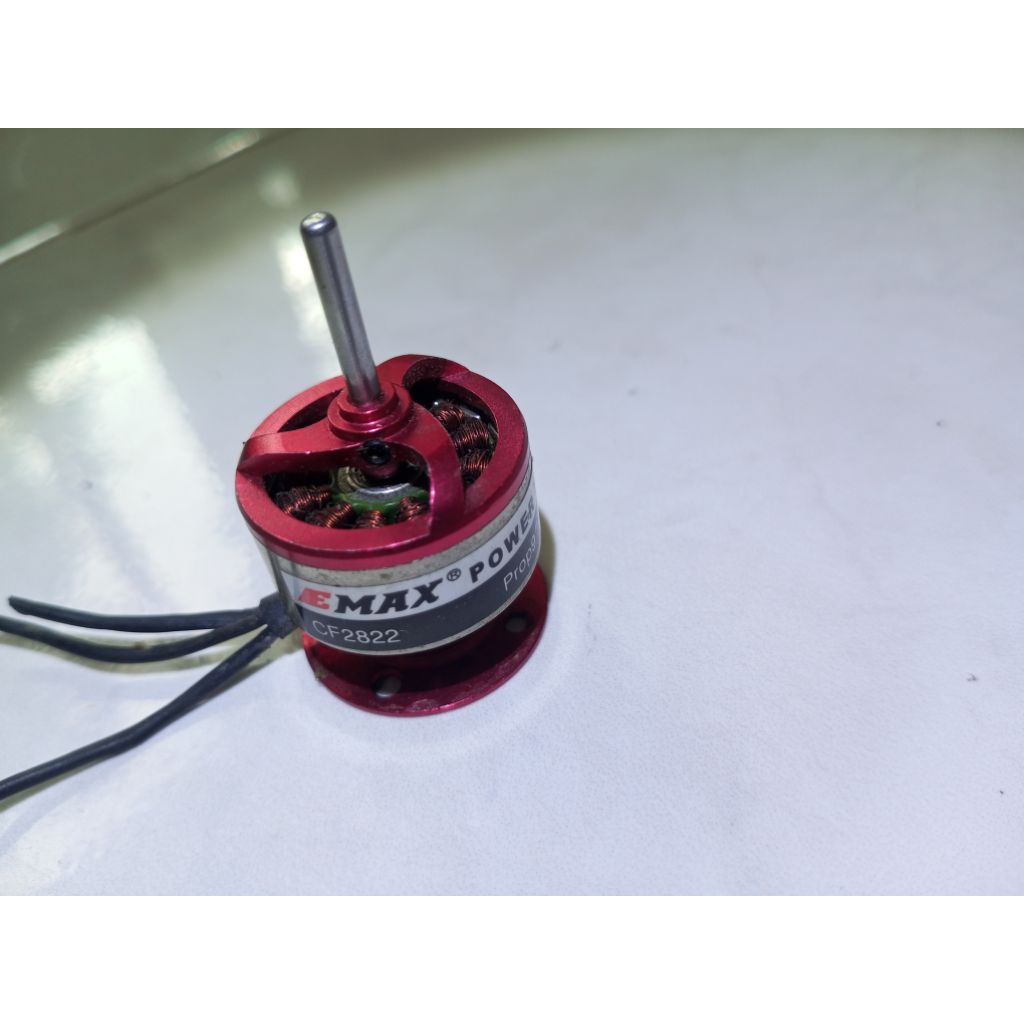 EMAX CF2822 Brushless motor RC plane