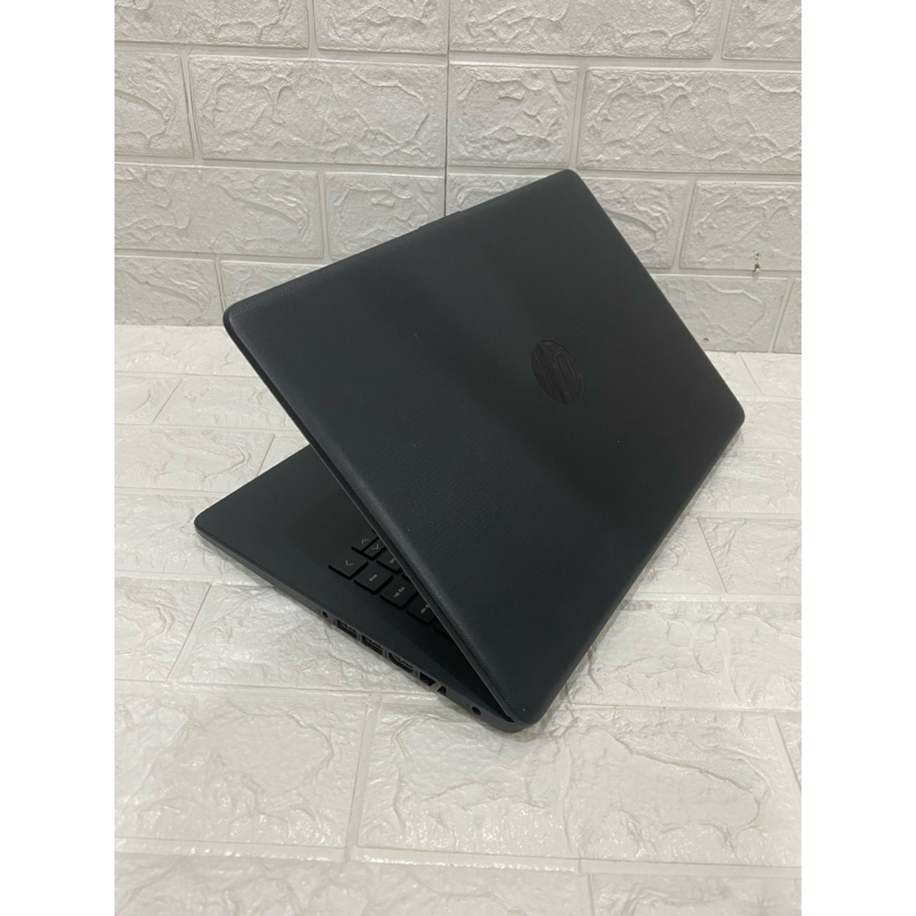 laptop  Hp 14 cm AMD A9 9425 Ram 8gb