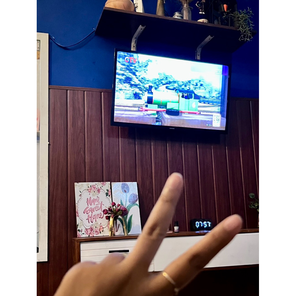 TV SAMSUNG 32 inch (Digital) - SECOND Preloved