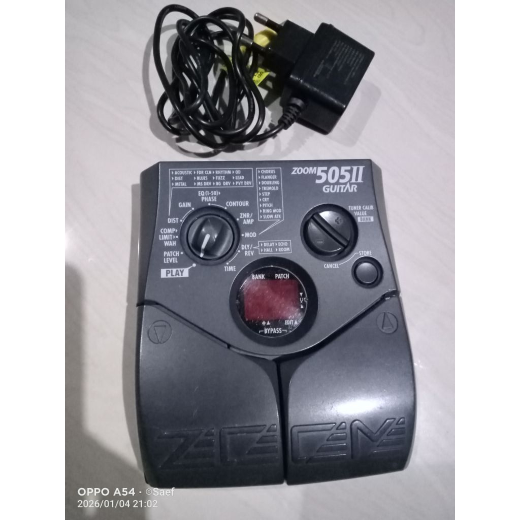 Efek Gitar Zoom 505ii