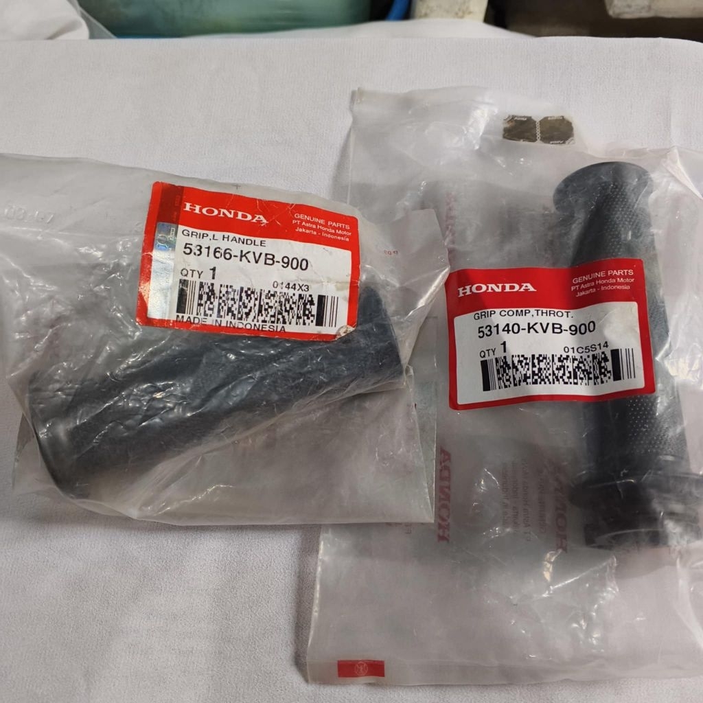 handrip handpat grip karet stang kanan kiri dan selongsong kiri beat karbu vario karbu spacy karbu o