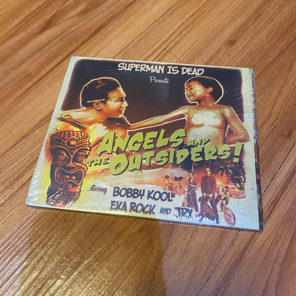 CD superman is dead ( segel ) - angels and the outsider