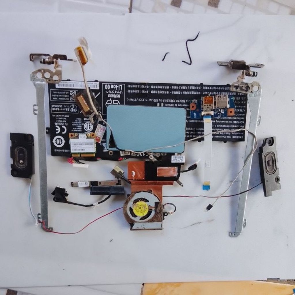 Part laptop Acer aspire V5 -132P Baterai engsel fleksibel LCD Fan Frosesor Wifi Card Touchpad Speake