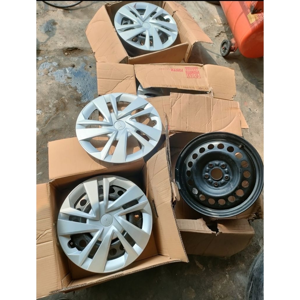 velg kaleng sienta,all new avanza xenia terbaru R 15 pcd 5 x100 set dengan dop harga satuan