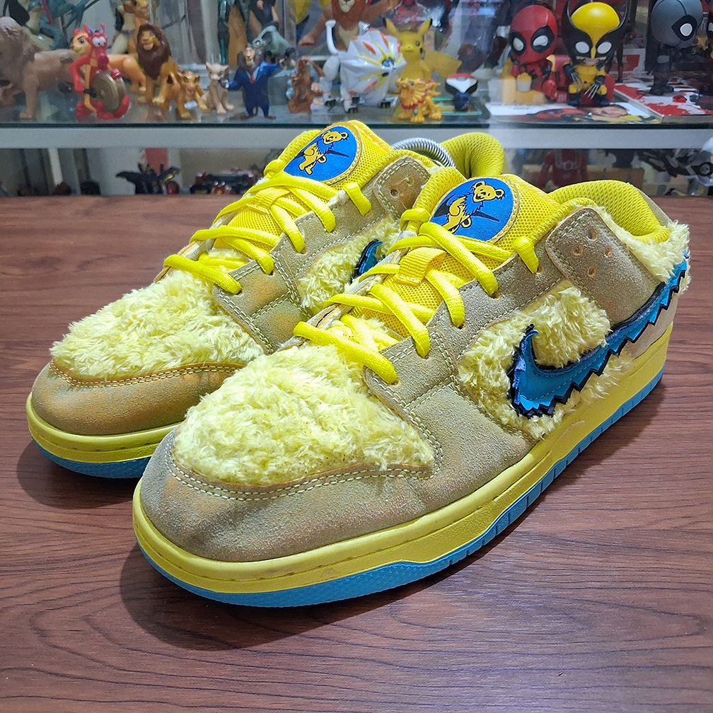 N SB Dunk Low Grateful Dead Yellow Bear Sepatu Sneakers Lifestyle Casual Shoes Yellow Brown Size 43
