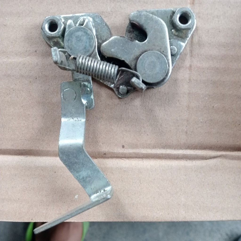 pembukak jok blk beat fi/ beat eco ori