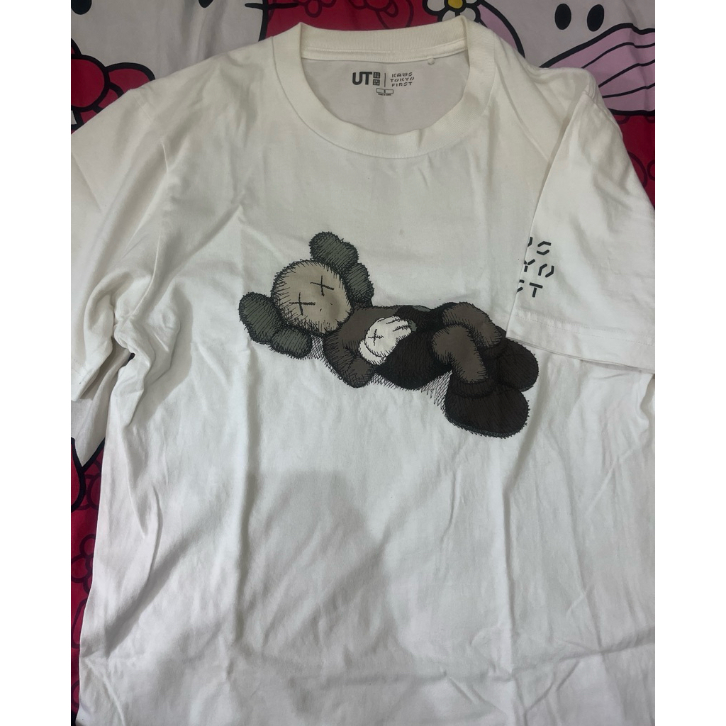 kaos oversize uniqlo