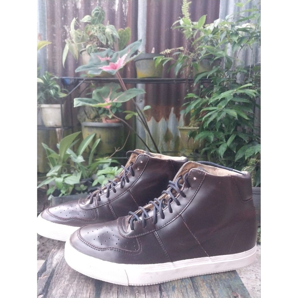 sepatu kulit casual zara man