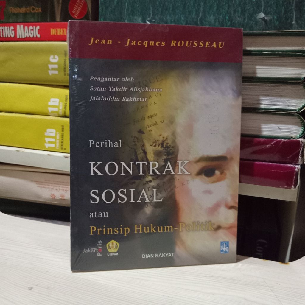 buku perihal kontrak sosial atau prinsip hukum-politik#Rak hitam