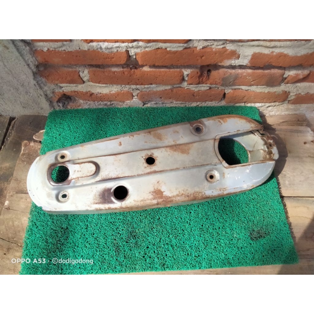 Katengkas Tutup Rantai Suzuki RC 80 Original