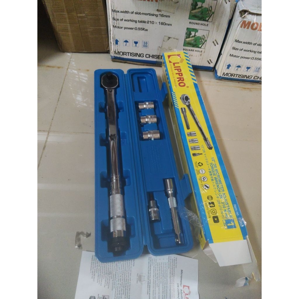 KUNCI TORSI LIPPRO / KUNCI MOMEN / TORQUE WRENCH 28-210Nm / 10-150 FT/LBS LIPPRO
