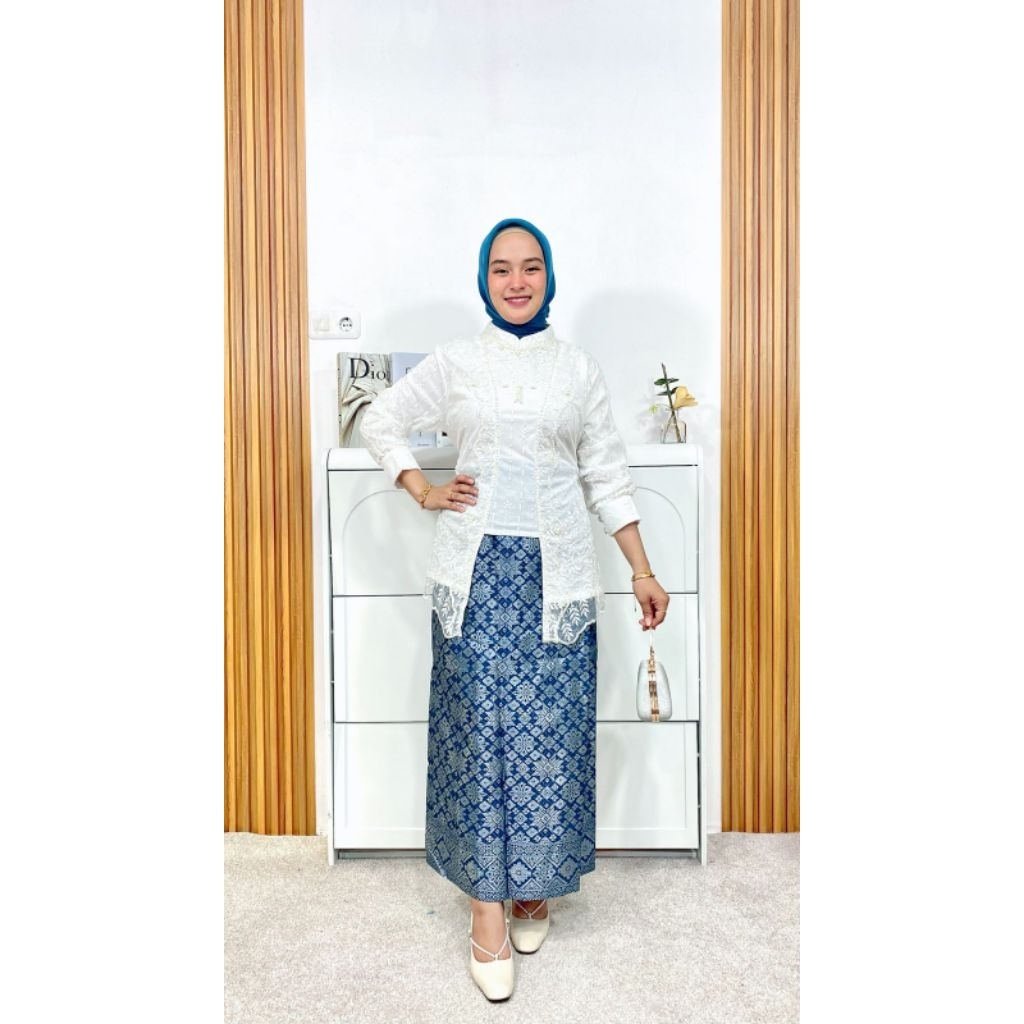 Kebaya Modern Brokat Premium dengan Puring Full dan Model Busui Friendly